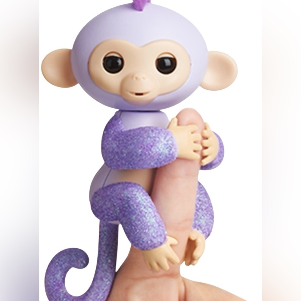 Fingerlings Interactive Glitter Monkey - Picture 1 of 6